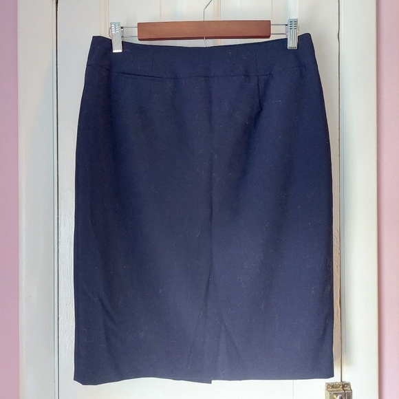 Calvin Klein Dresses & Skirts - Calvin Klein High Rise Luxe "Stretch" Pencil Skirt with Hip Pocket & Split Back